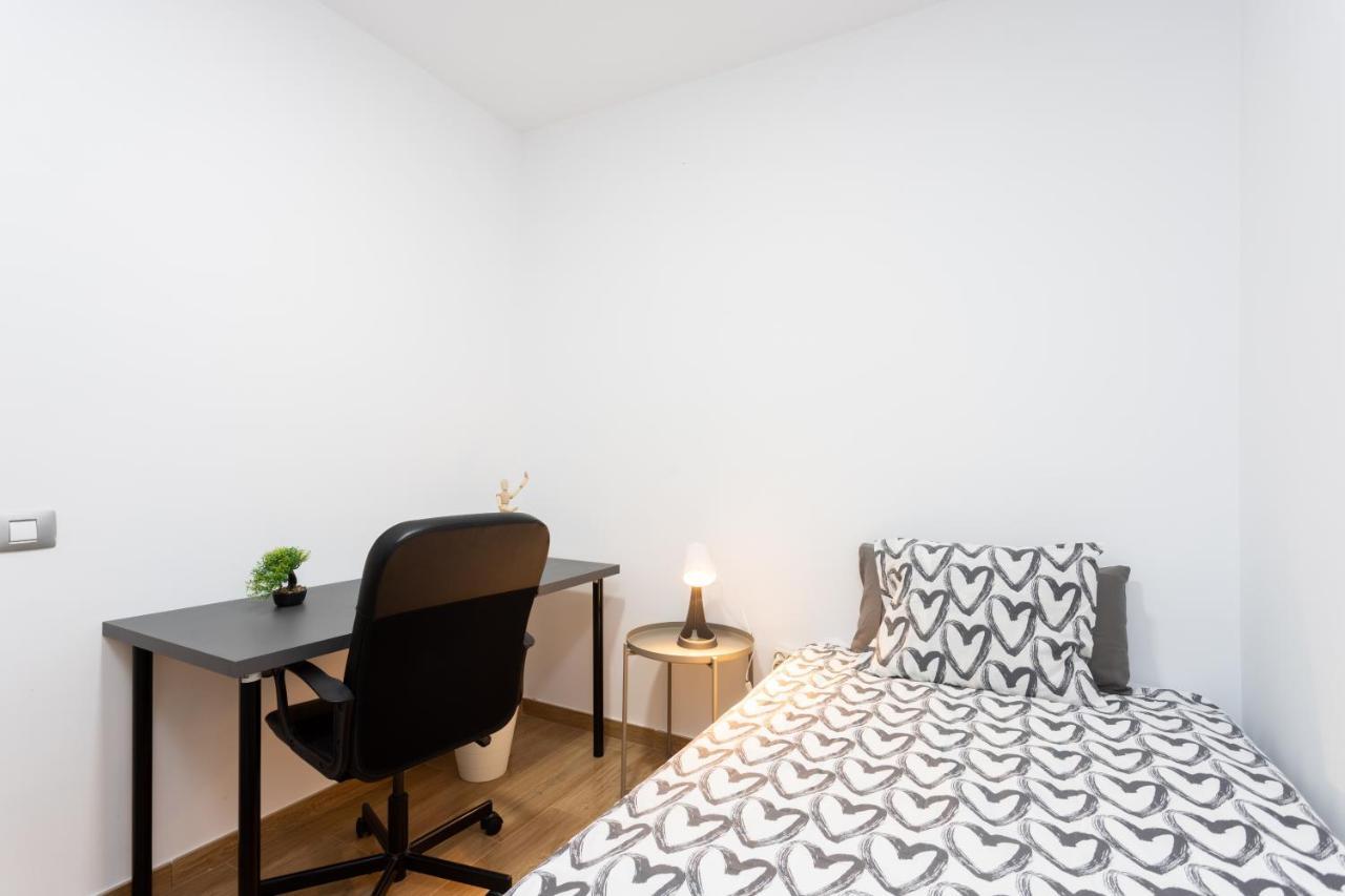 Home2book Design Black & White Cruz Apartment Santa Cruz de Tenerife