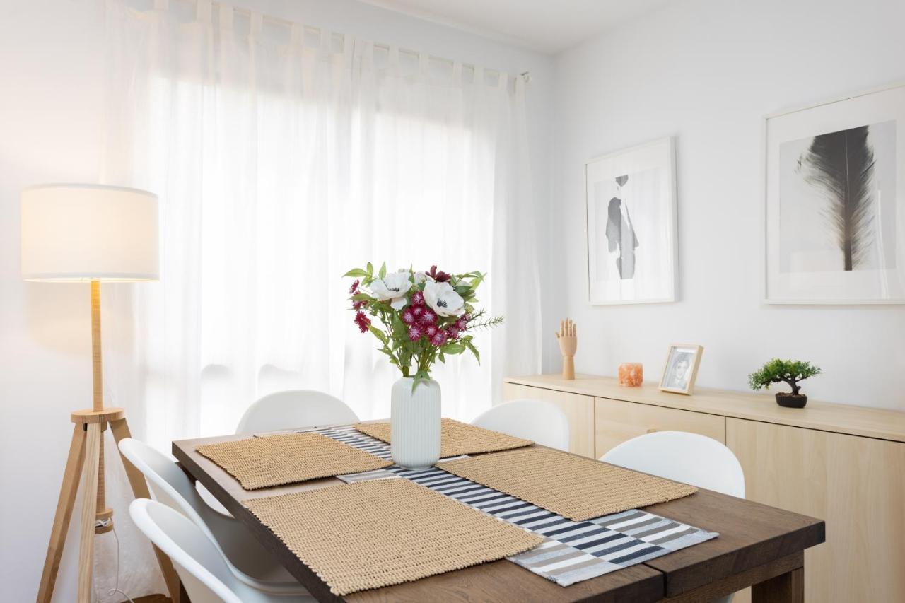 Apartament Home2book Design Black & White Cruz